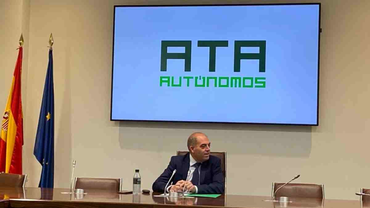 Lorenzo Amor, presidente de ATA, durante la presentación del acuerdo de las nuevas cuotas