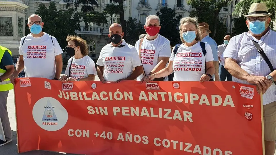 contrainforme-asjubi40-escriva-autonomos-largas-carreras-cotizacion