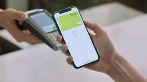 Foto Apertura_Bankia_ApplePay