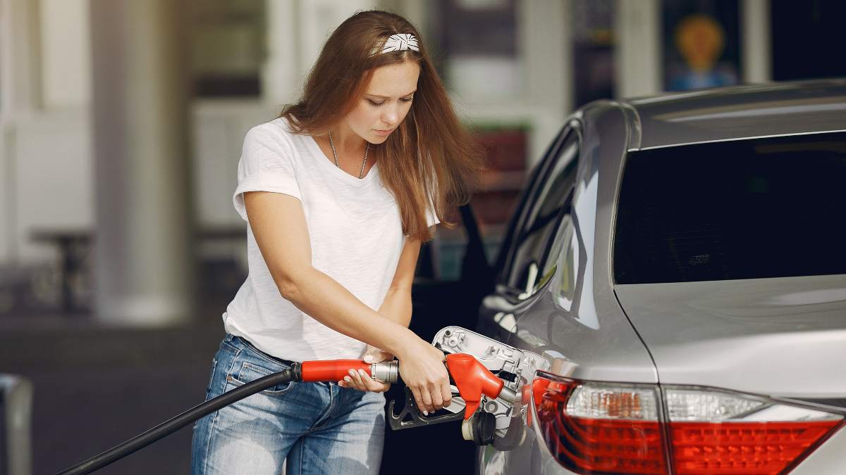 Pagarán los autónomos 3 euros por litro de gasolina?